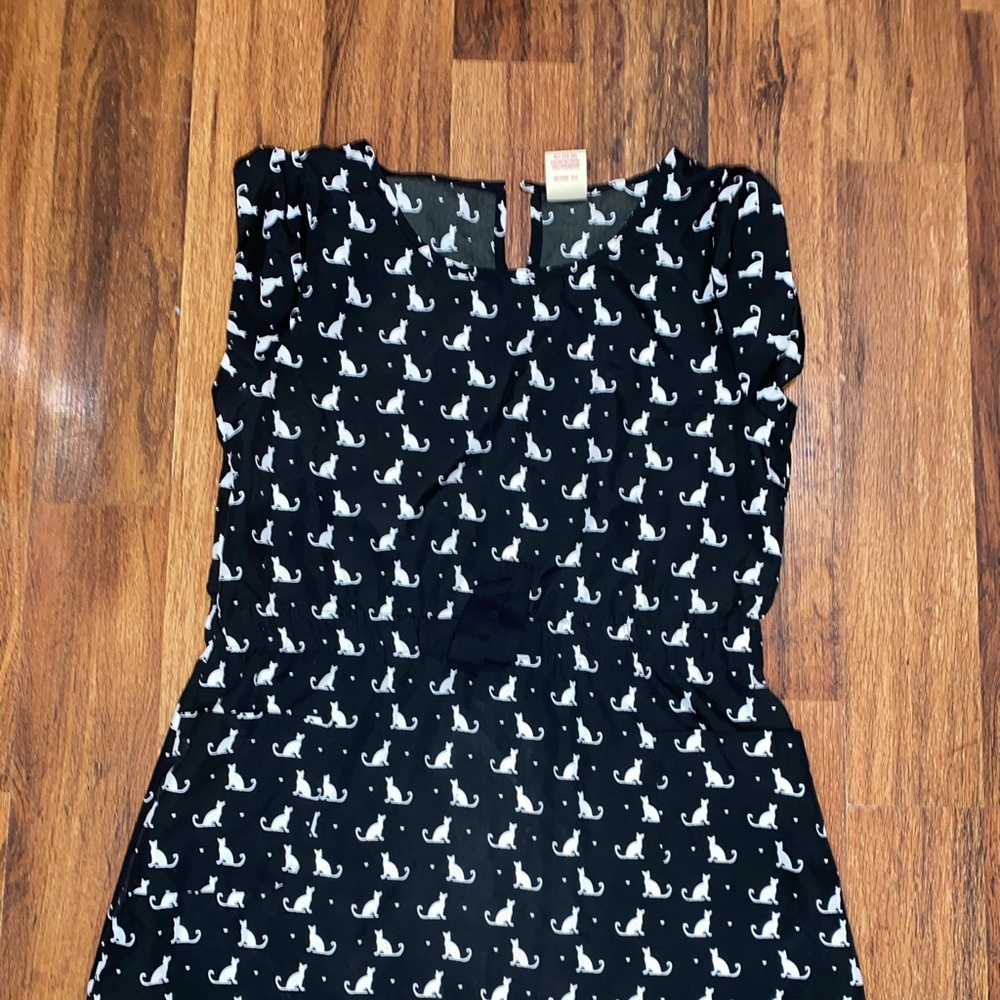 Cat dress, like new never worn